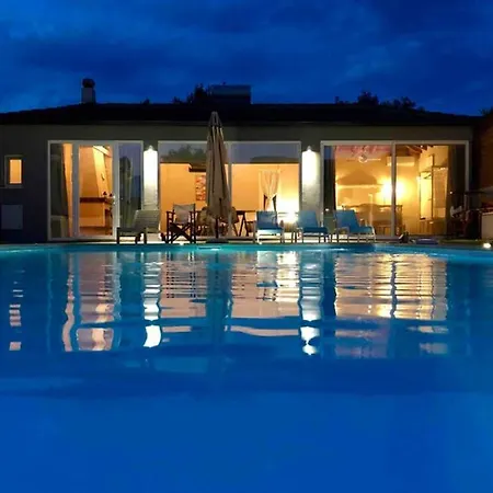 Villa Sunlit Pool House Posidhonía Esterno foto