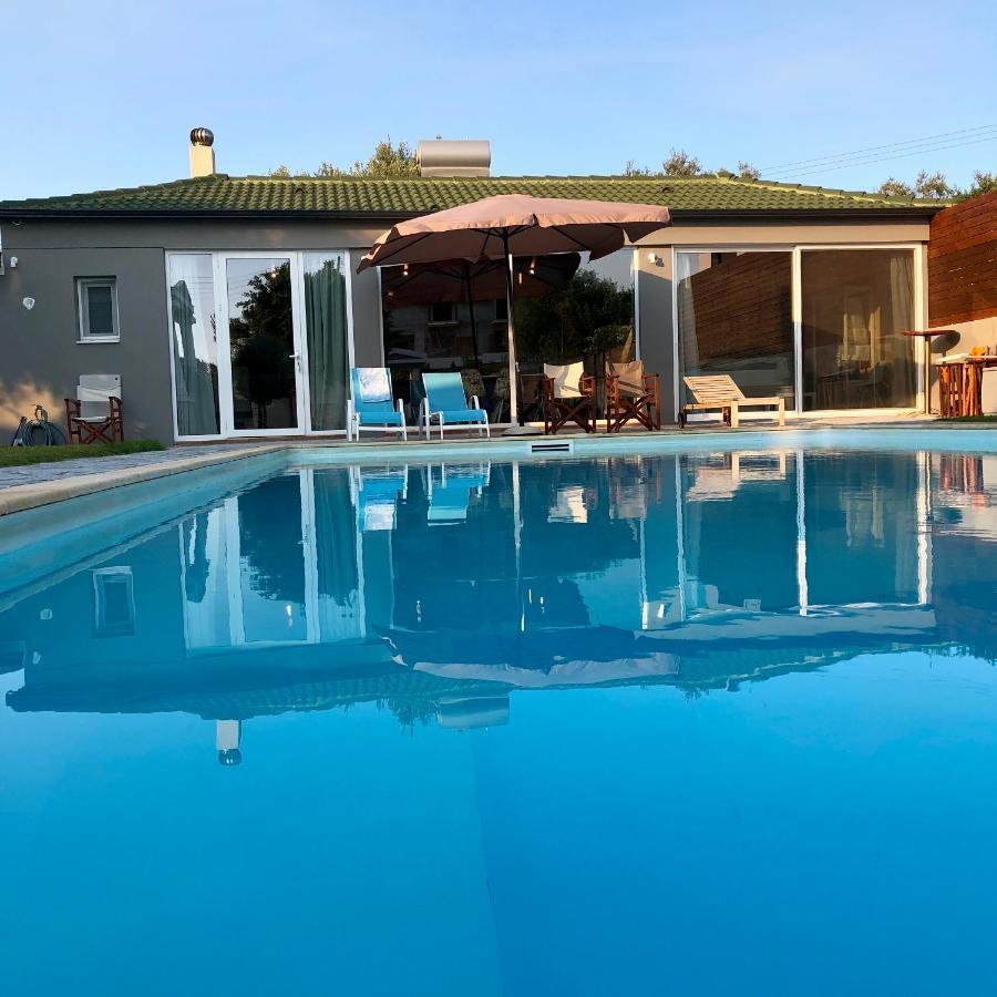 Holiday home Sunlit Pool House *