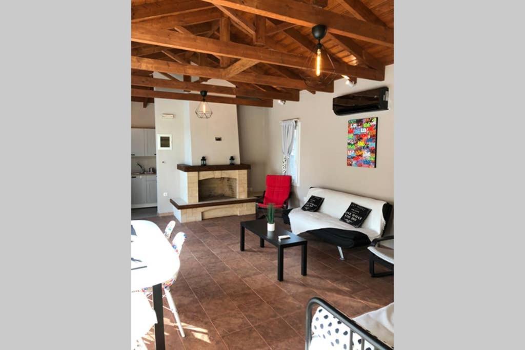 Vakantiehuis Sunlit Pool House *